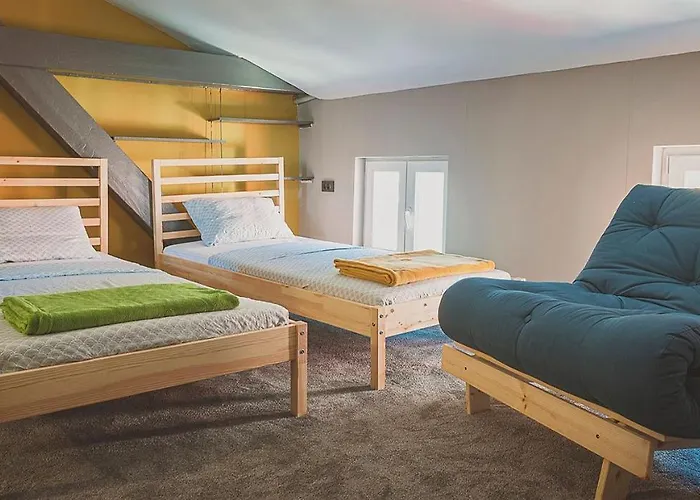 Temple House Hostel *