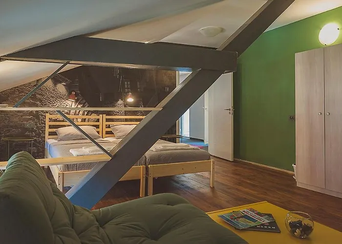 Hostel Temple House *