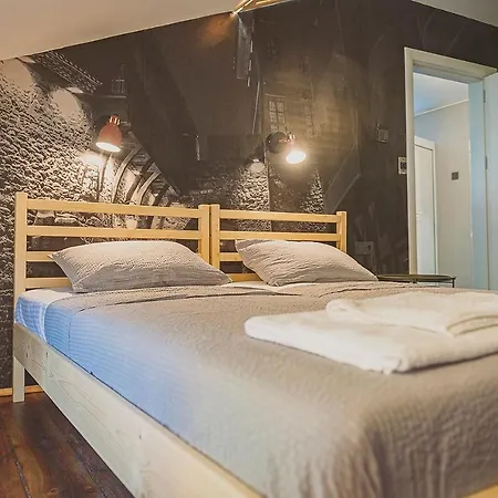 Hostel Temple House *