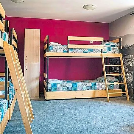 Temple House Hostel *
