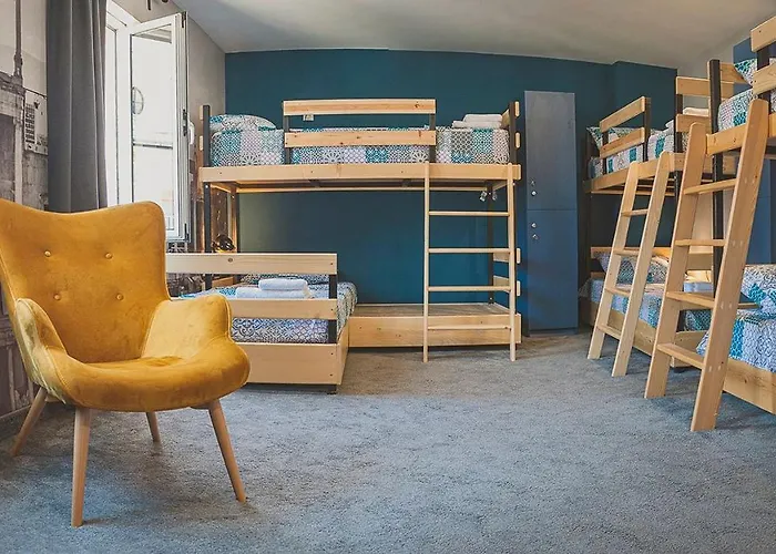 Temple House 旅馆 *